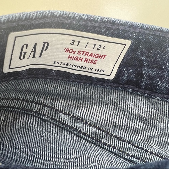 GAP ‘90’s Straight High Rise Blue Wash Jeans - Picture 9 of 11